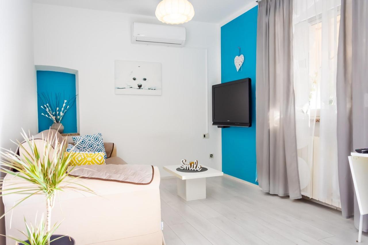 App Roko 2 Apartment Porec Exterior photo