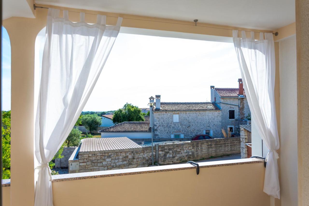 App Roko 2 Apartment Porec Exterior photo